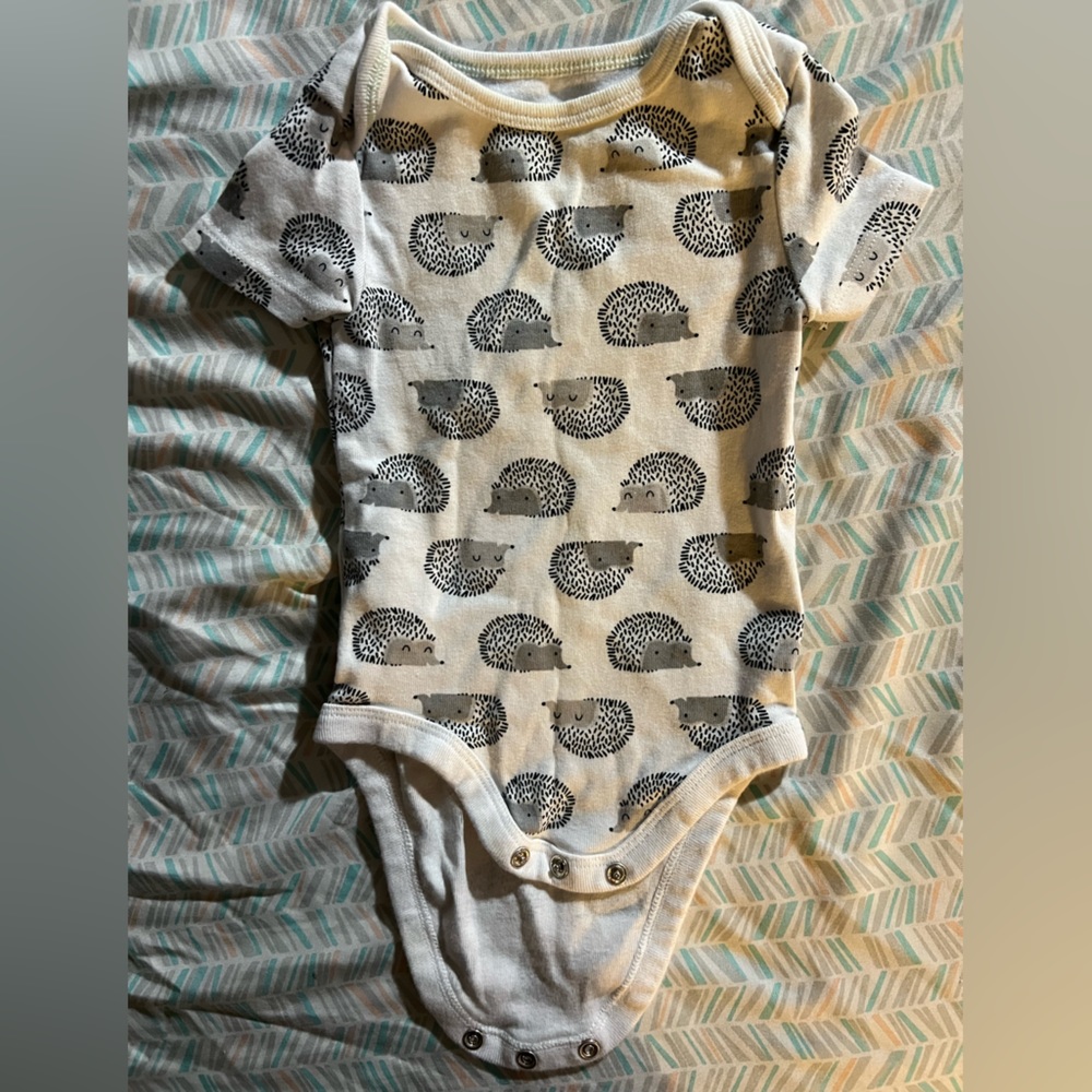 Baby boy porcupine onesie. White and gray. 3-6 months. Barely warn